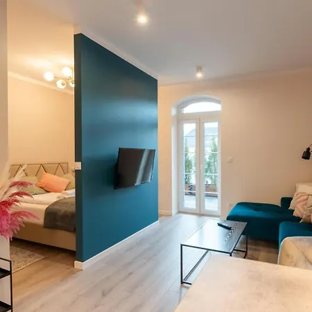 Smile - Z Prywatnym Monitorowanym Parkingiem By Spaceapart * Jelenia Góra