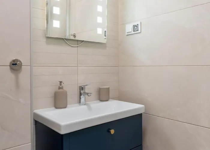 Smile - Z Prywatnym Monitorowanym Parkingiem By Spaceapart Διαμέρισμα Jelenia Góra