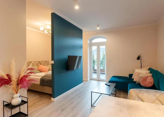 Smile - Z Prywatnym Monitorowanym Parkingiem By Spaceapart * Jelenia Góra